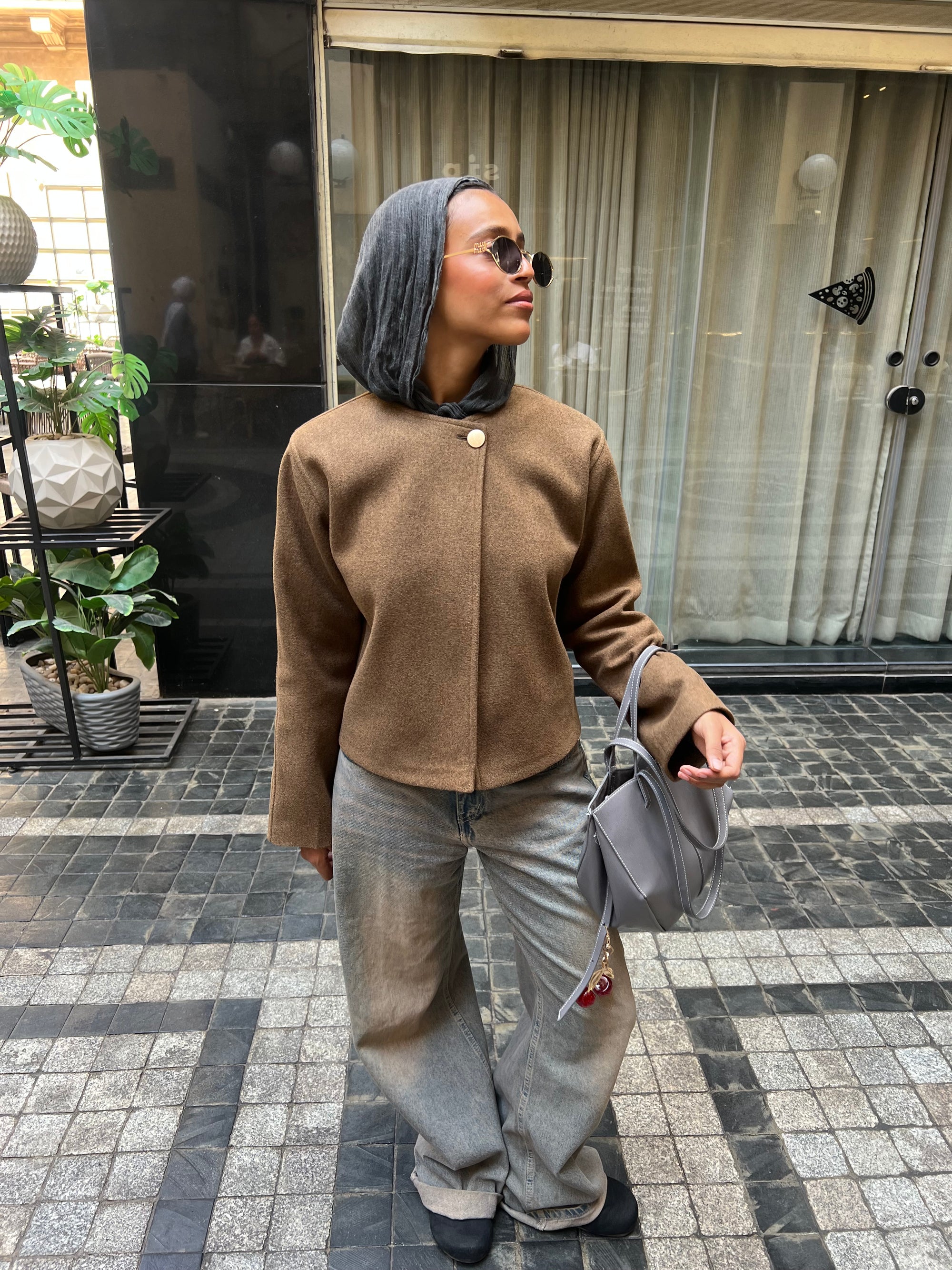 One button overcoat in Sepia